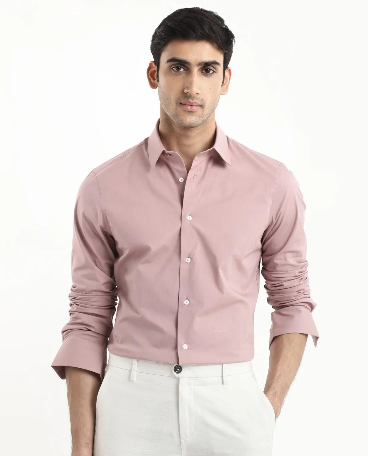 Hunter Man's  light pink colour shirts